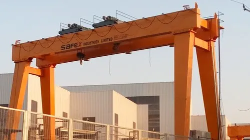 Semi Goliath Cranes